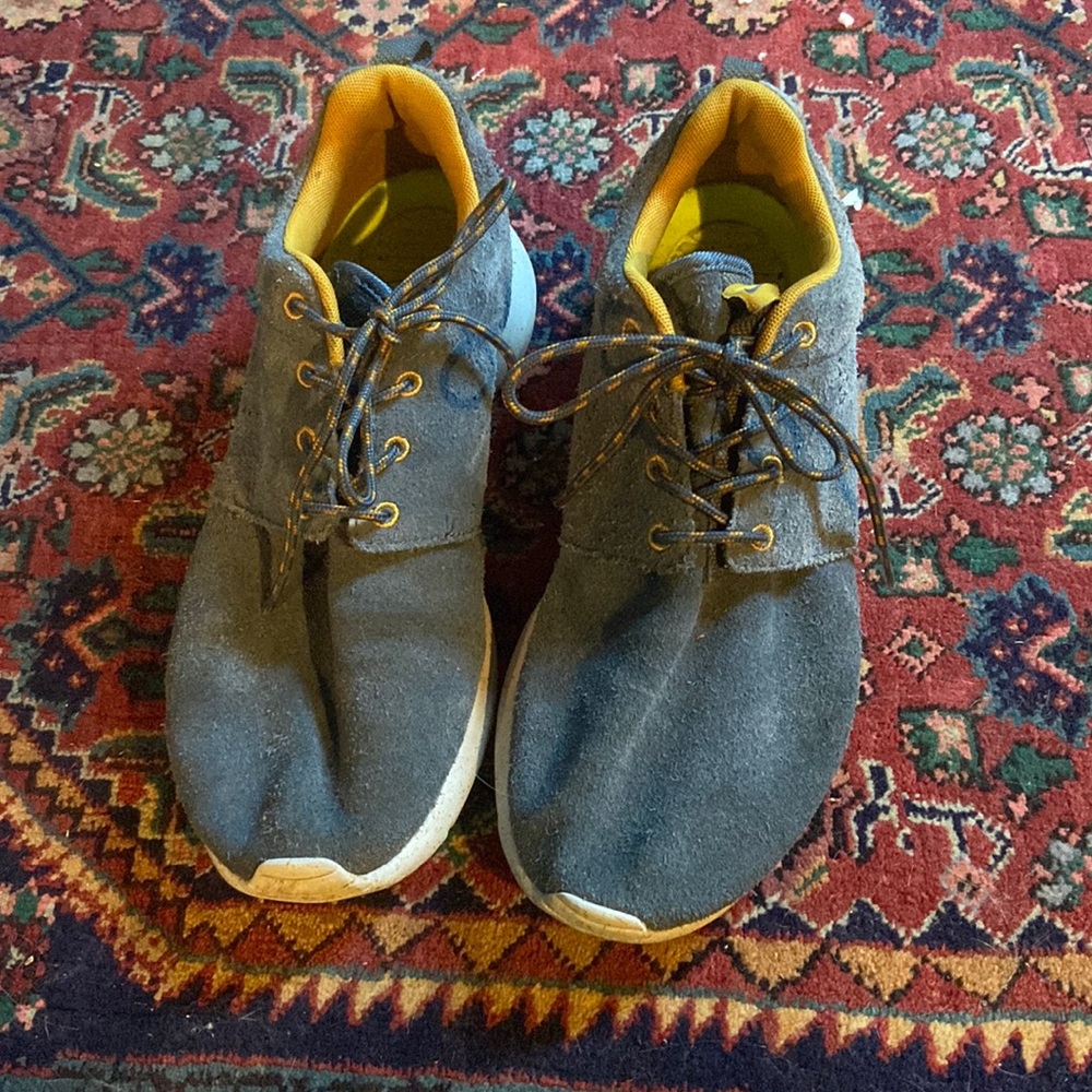 Nike grey suede sneakers